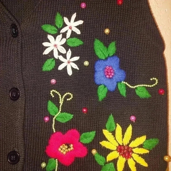 Vintage Victoria Jones Beaded Sweater Vest Women's Sz M Embroidered Flowers - Picture 4 of 7
